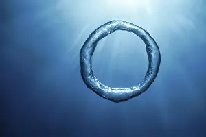 Unterwasser-Ring aus Blasen, Ring aus Blase.