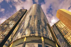 Evening Atmosphere In Europe Drucke: Building in the sunset in the banking district