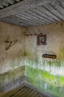 Second World War Bunker Drucke: Bunker from inside, Bunker Cheneux
