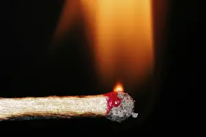 Burning Match Drucke: Burning match
