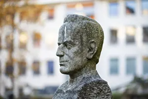Deserted Castle Fortification Drucke: Bust of Peter Rosegger in the castle courtyard