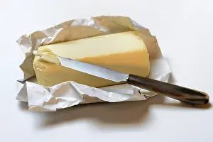 Cutout Food Images Drucke: Butter with opened package and knife