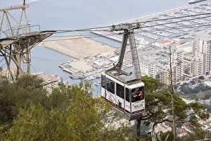 Cable Car In Europe Drucke: Cable car, Gibraltar