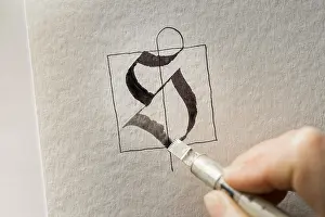 Upper Bavaria Handicrafts Drucke: Calligraphy studio, hand writes with automatic pen