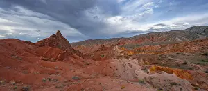 Eroded Sandstone Formations Drucke: Canyon of eroded sandstone formations