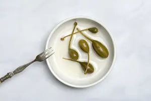 Fruit Still Life Photography Drucke: Caper apples in shell, caper, caper fruit