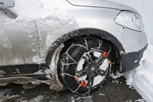 Winter Road Safety Drucke: Car snow chains