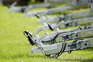 Passenger Car Transport Drucke: Many Car Trailer Hooks