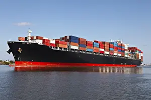 Freight Transport Drucke: Cargo ship at the port