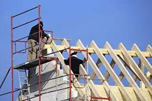 Residential Building Construction Drucke: Carpentry work on a residential building under construction