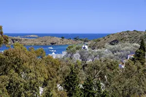 Drucke von Casa Museo Salvador Dali, das ehemalige Zuhause und Atelier des Künstlers, Portlligat, Cadaques, Katalonien, Spanien Casa Museo Salvador Dali, das ehemalige Zuhause und Atelier des Künstlers Kunstwerke Des Surrealismus Drucke: Das Casa Museo Salvador Dali, das ehemalige Zuhause und Atelier des Künstlers.