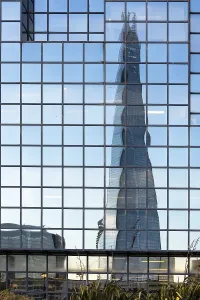 Modern Skyscraper Drucke: Reflection of the Shard