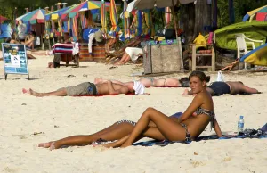 Southeast Asian Coastlines Drucke: Ko Phi Phi consists of two islands