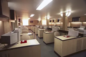 Scientific Research Lab Drucke: Interior of office with computers in computer class