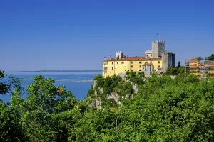 Italian Historical Landmark Drucke: Duino Castle, Castello di Duino Duino