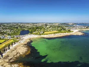 Uninhabited Cliff Line Drucke: Cliffs over Swanpool Beach and Stack Point from a drone