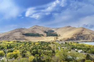 Uninhabited Mountain Landscape Photo Drucke: Landscape with mountain from Sevanavank monastery