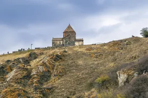Lake Sevan Armenia Drucke: Sevanavank is a monastic complex located on a peninsula at the northwestern shore of Lake Sevan
