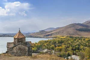 Lake Sevan Armenia Drucke: Sevanavank is a monastic complex located on a peninsula at the northwestern shore of Lake Sevan