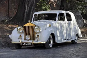 Vintage Rolls Royce Drucke: Vintage Rolls-Royce Silver Wraith Pullman limousine