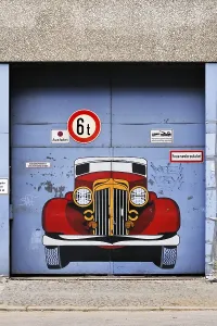 Bavaria Street Art Drucke: Garage exit with graffiti, Munich