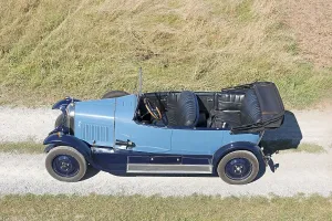 Vintage Cars Drucke: Oldtimer Citroen B10 with top down