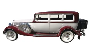 Deserted Passenger Vehicle Drucke: 1933 Studebaker isolated