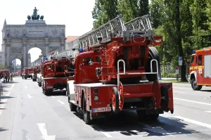 Fire Department Classic Cars Drucke: Fire brigade nostalgia, old fire engine