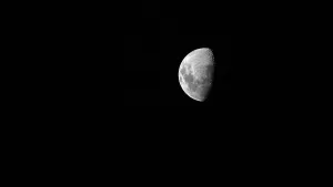 Celestial Body Photography Drucke: The moon