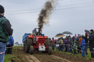 Classic Car Show Drucke: Tractor Pulling