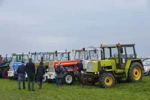 Classic Car Show Drucke: Tractor Pulling
