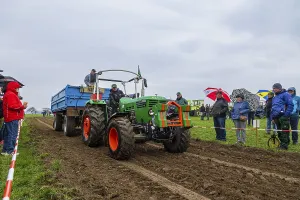 Classic Car Show Drucke: Tractor Pulling