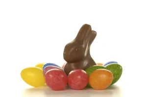 Symbolic Easter Picture Drucke: Chocolate Easter bunny and Easter eggs