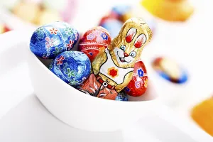 Sweet Treats Calories Drucke: Chocolate easter eggs and easter bunny