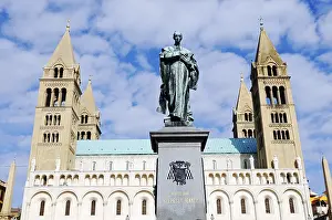 Eastern European Tourist Attractions Drucke: The Cathedral on Cathedral Square