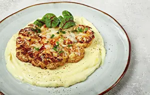 Roasted Cauliflower Steak Drucke: Cauliflower steak, with mashed potatoes