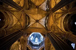 Stained Glass Window Art Drucke: Ceiling Interior View of Cathedral Gothic