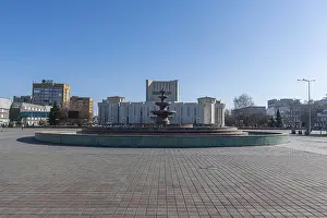 Uninhabited Town Square Drucke: Central square, Semey formerly