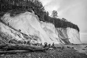 Steep Cliff Landscape Drucke: The chalk cliffs on the Jasmund Peninsula are the main part of the 3