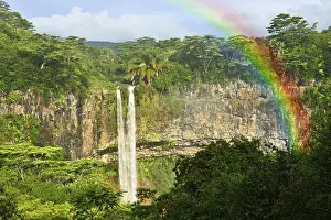 Mauritius Waterfall Drucke: Chamarel Waterfall, Cascade Chamarel with Rainbow