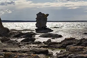 Baltic Sea Coastline Sweden Drucke: Characteristic limestone column