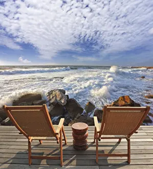 Deserted Beach Viewpoint Drucke: Charming lookout for two