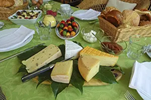 Breakfast Table Setting Ideas Drucke: Cheese platter with different types of cheese
