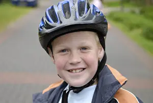 Child Safety Helmet Drucke: Child with safty helmet