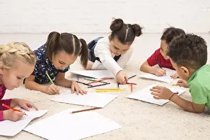 Educational Institution Activities Drucke: Children group drawing