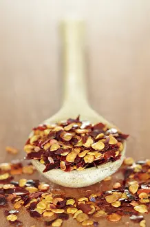 Close Up Photography Drucke: Chilli flakes on spoon