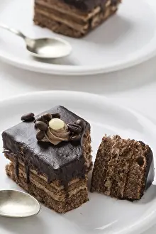 Baked Goods Nutrition Drucke: Chocolate and coffee cake on a white plate