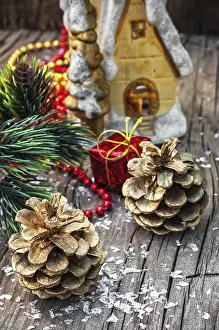Advent Season Decor Drucke: Christmas decorations from pine cones
