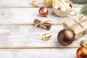 New Year Decorations Drucke: Christmas or New Year composition