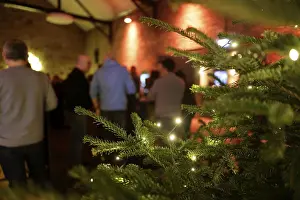 Christmas Tree Decoration Drucke: Christmas tree with string lights